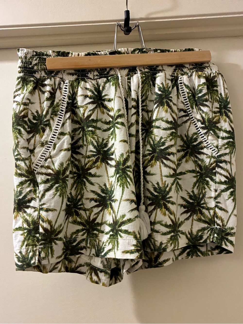 Briggs New York White Shorts with Green Palm Print